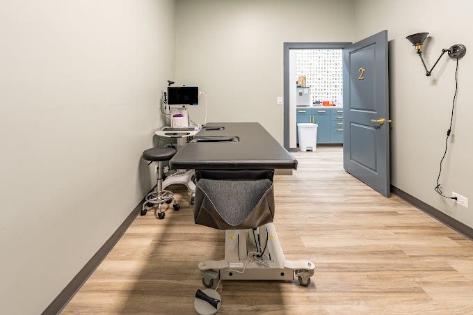 A Chicago exam room with the padded scan table